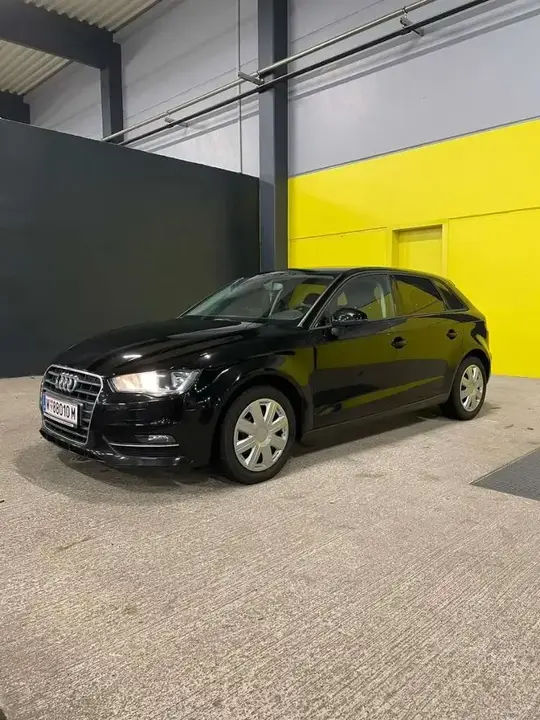 Audi A3 2013 photo 2