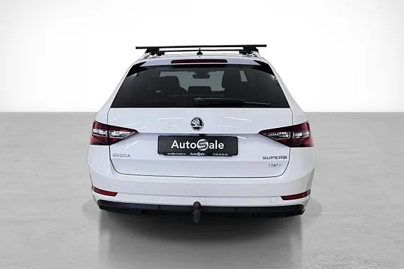 Skoda Superb 2018 photo 5