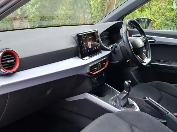 Seat Arona 2023 photo 5