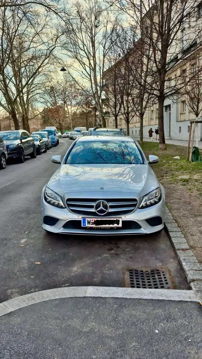 Mercedes-Benz C-Class 2018 photo 2