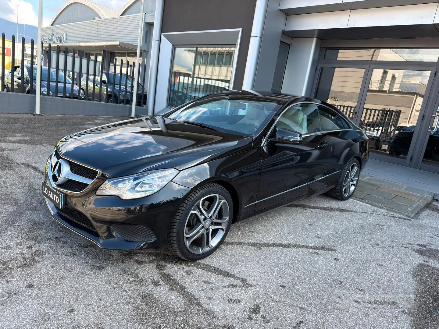 Mercedes-Benz E-Class 2015 photo 2