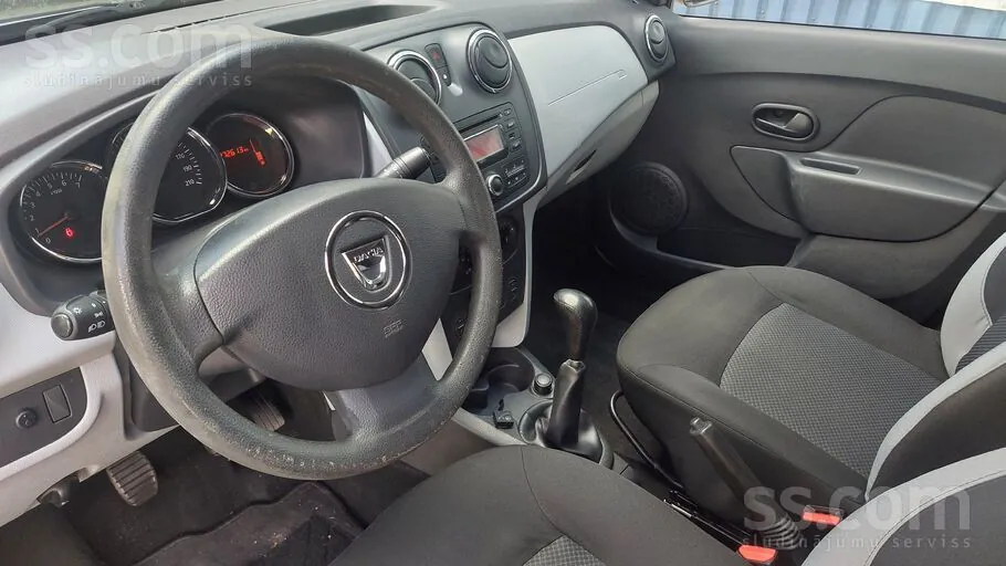 Dacia Logan 2014 photo 3