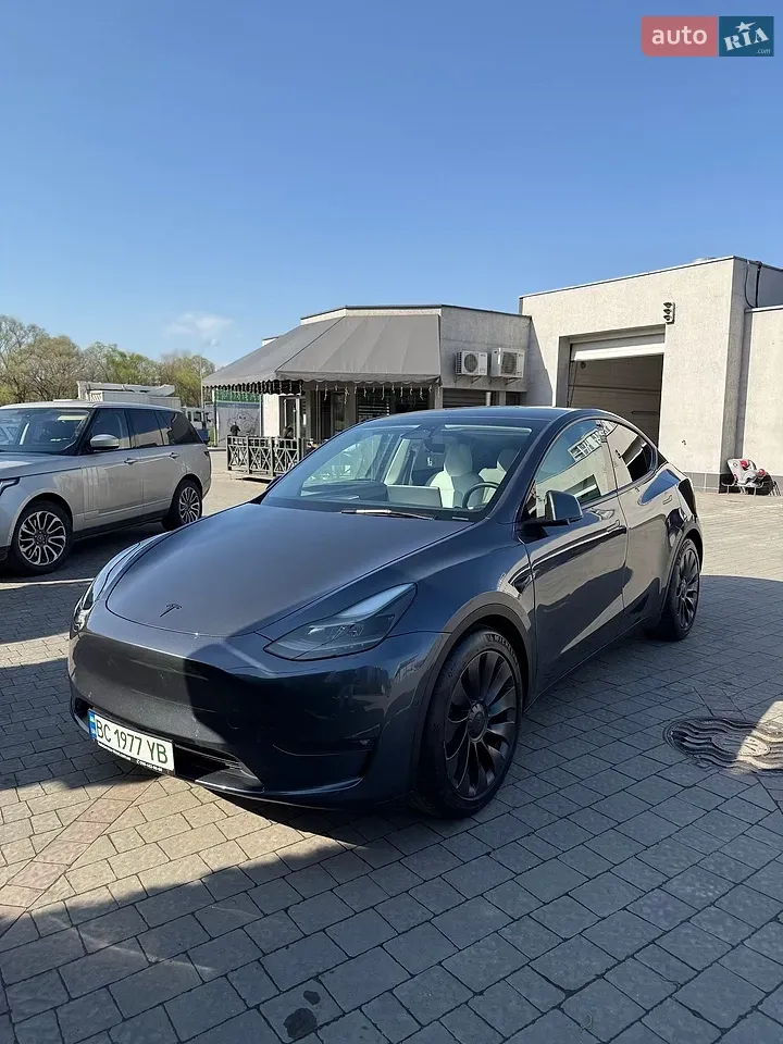 Tesla Model Y