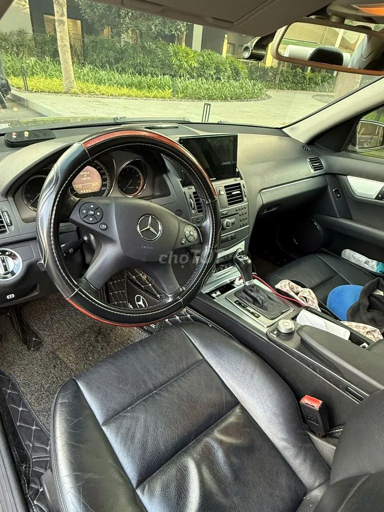 Mercedes-Benz C-Class 2010 photo 4