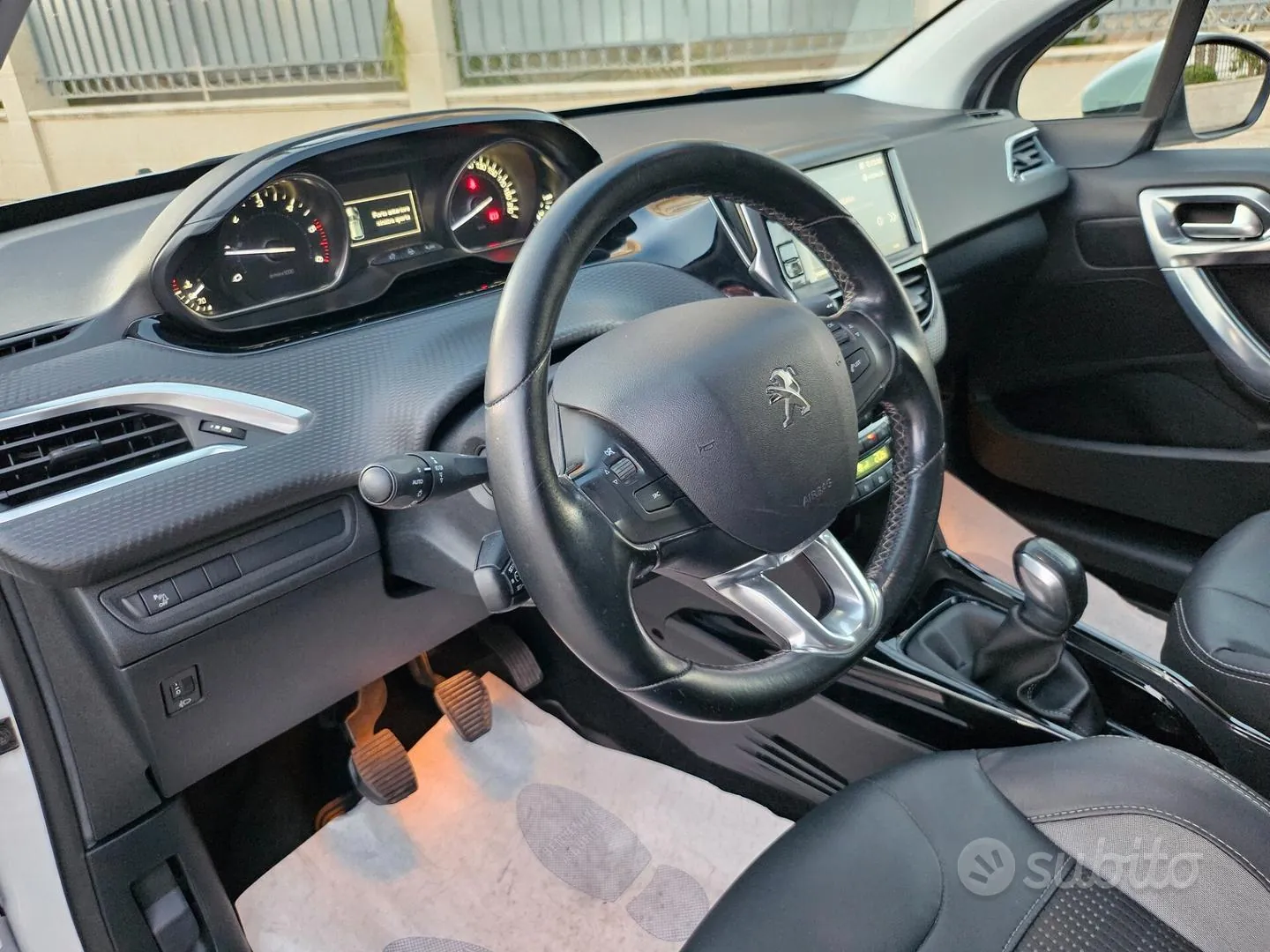 Peugeot 2008 2018 photo 5