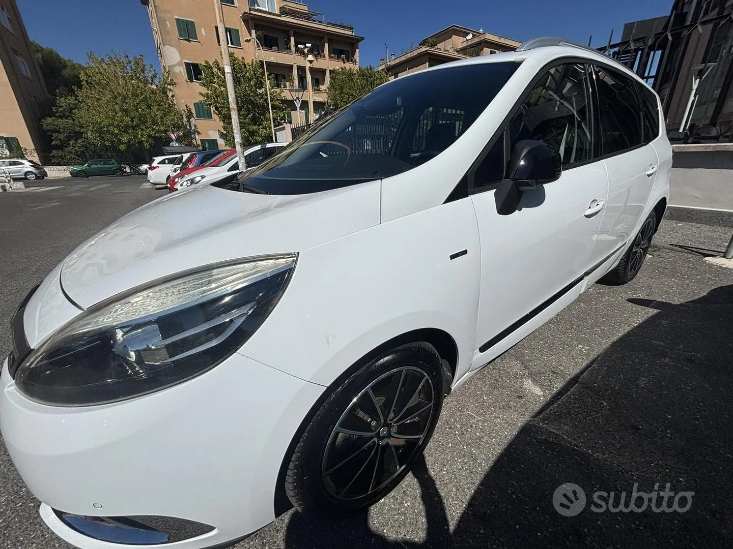 Renault Scenic 2014 photo 5
