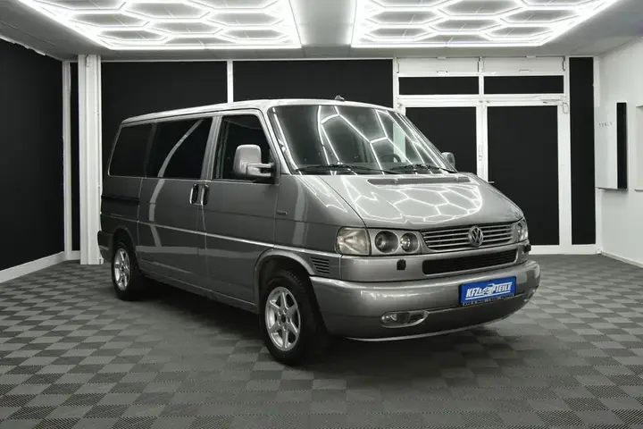 Volkswagen T4 Caravelle