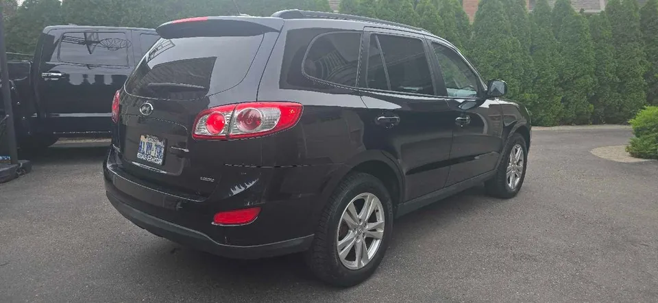 Hyundai Santa Fe 2012 photo 2