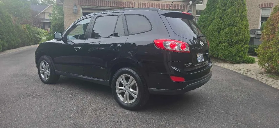 Hyundai Santa Fe 2012 photo 3