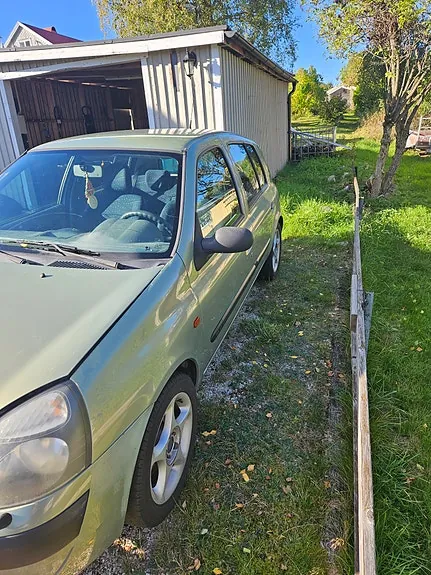 Renault Clio 2003 photo 3