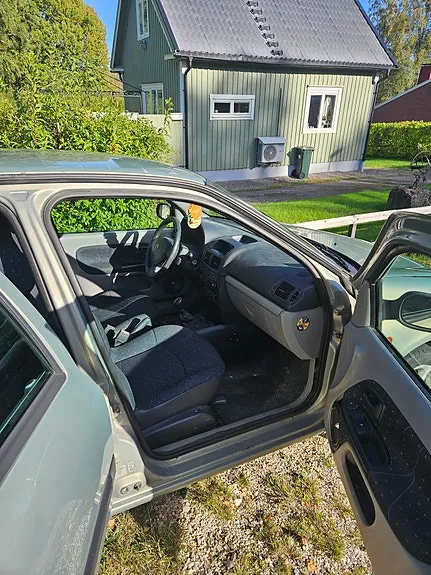 Renault Clio 2003 photo 5