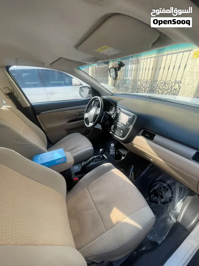 Mitsubishi Outlander 2014 photo 3