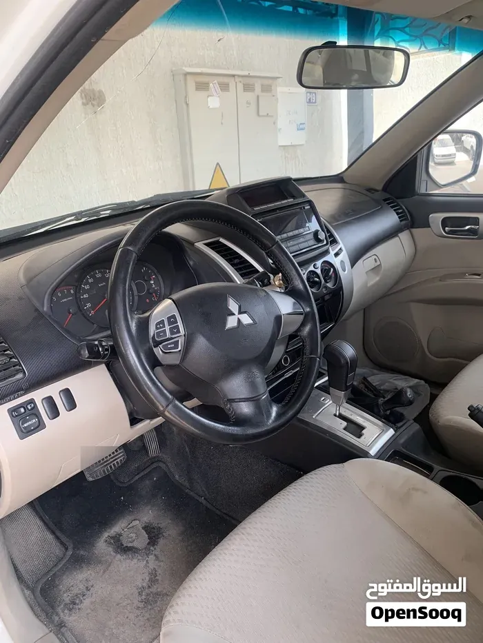 Mitsubishi Outlander 2014 photo 5