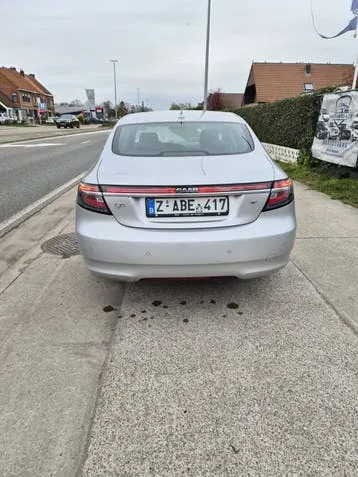 Saab 9-5 2010 photo 2