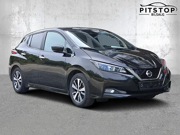 Nissan Leaf 2021 photo 2