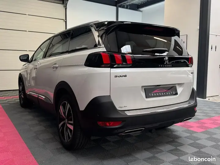 Peugeot 5008 2019 photo 5