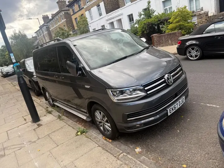 Volkswagen Caravelle 2017 photo 2