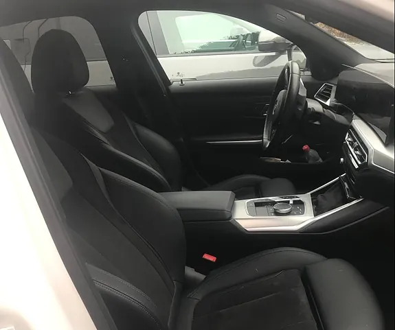 BMW 330E 2024 photo 3