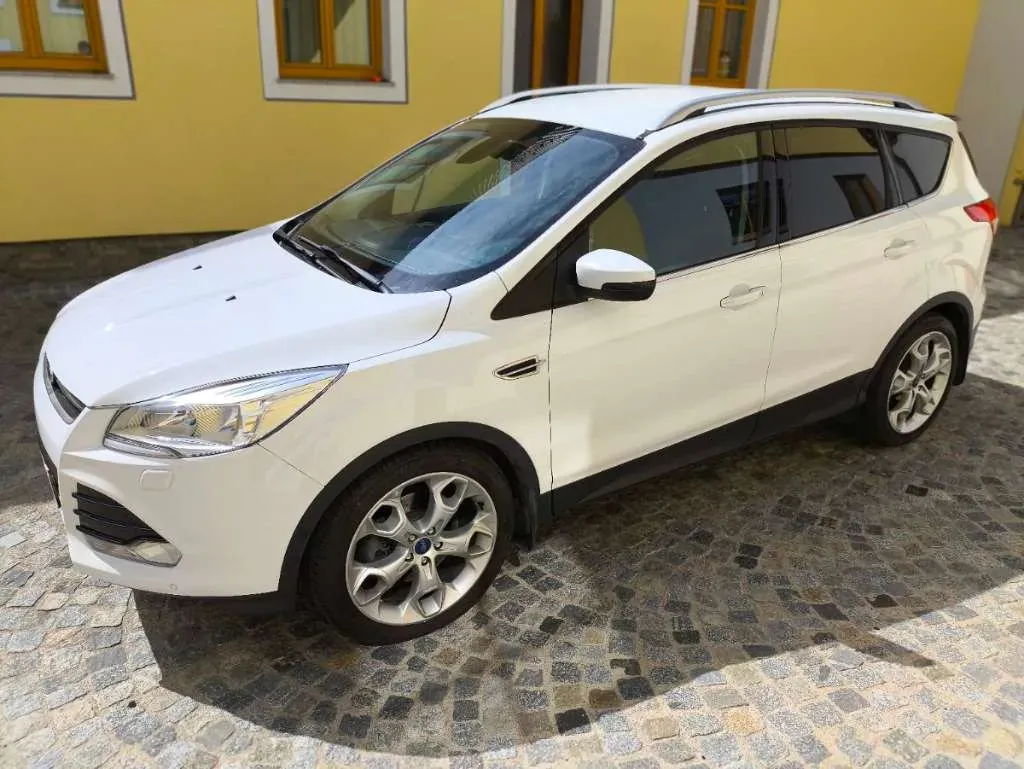 Ford Kuga 2013 photo 3
