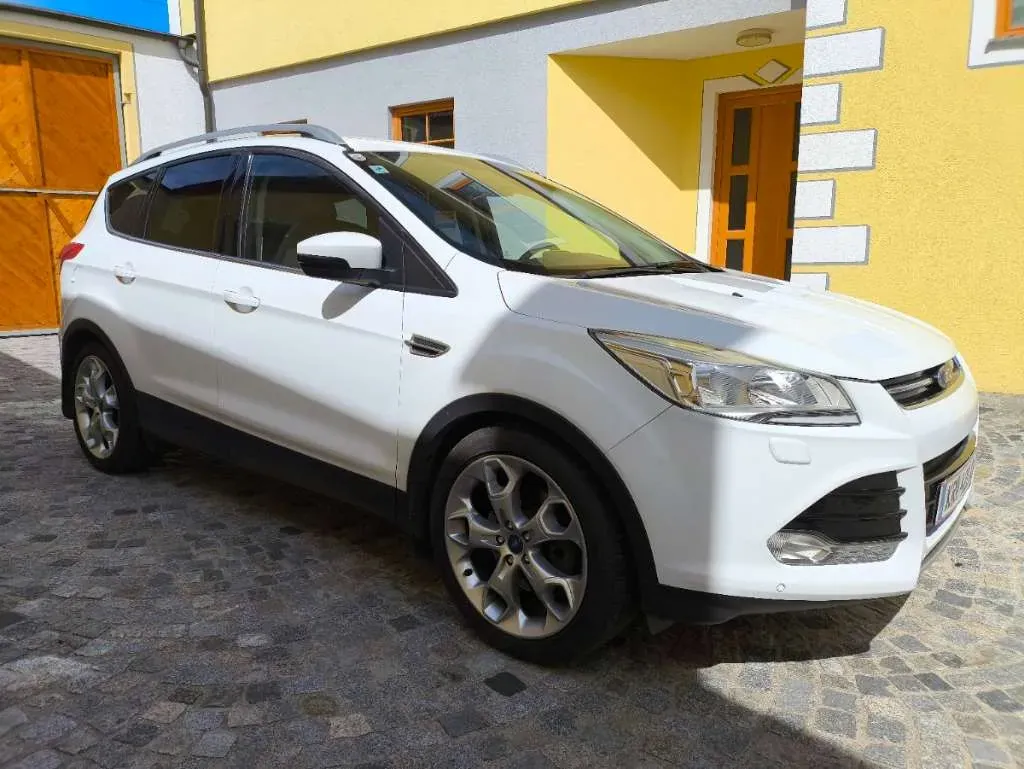 Ford Kuga 2013 photo 2
