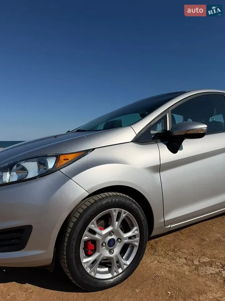 Ford Fiesta 2015 photo 5