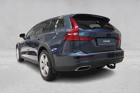 Volvo V60 Cross Country 2019 photo 3
