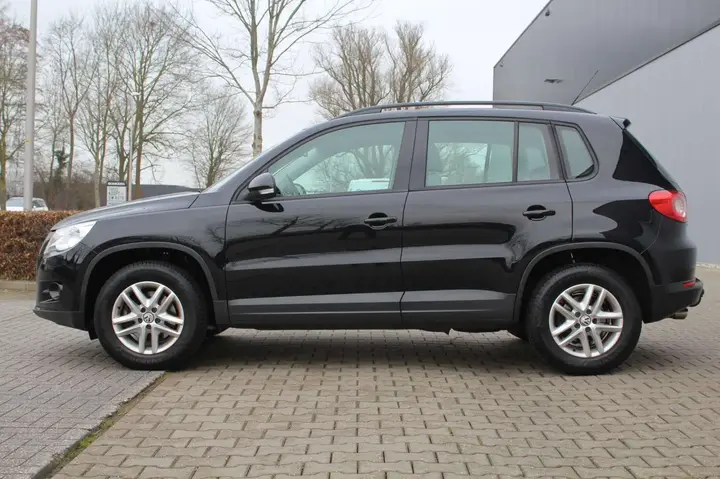 Volkswagen Tiguan 2010 photo 3