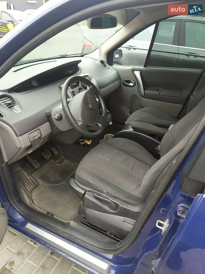 Renault Scenic 2006 photo 2