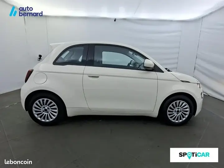 Fiat 500 2023 photo 4