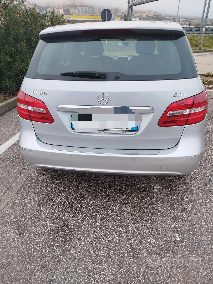 Mercedes-Benz B-Class 2013 photo 2