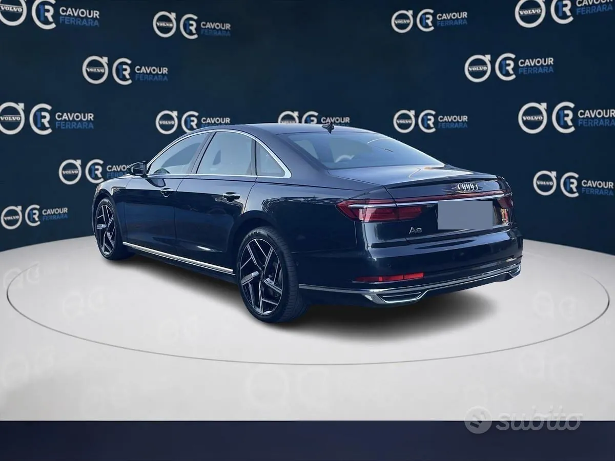 Audi A8 2017 photo 2