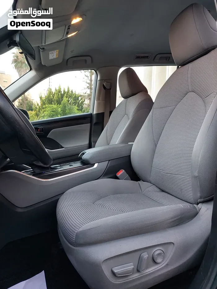 Toyota Highlander 2023 photo 3