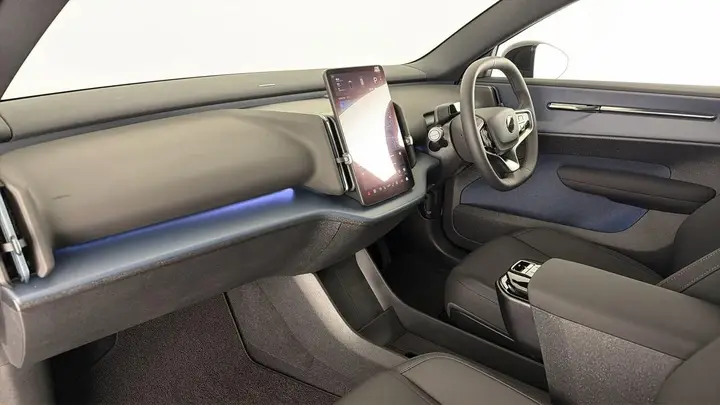 Volvo Ex30 2026 photo 3