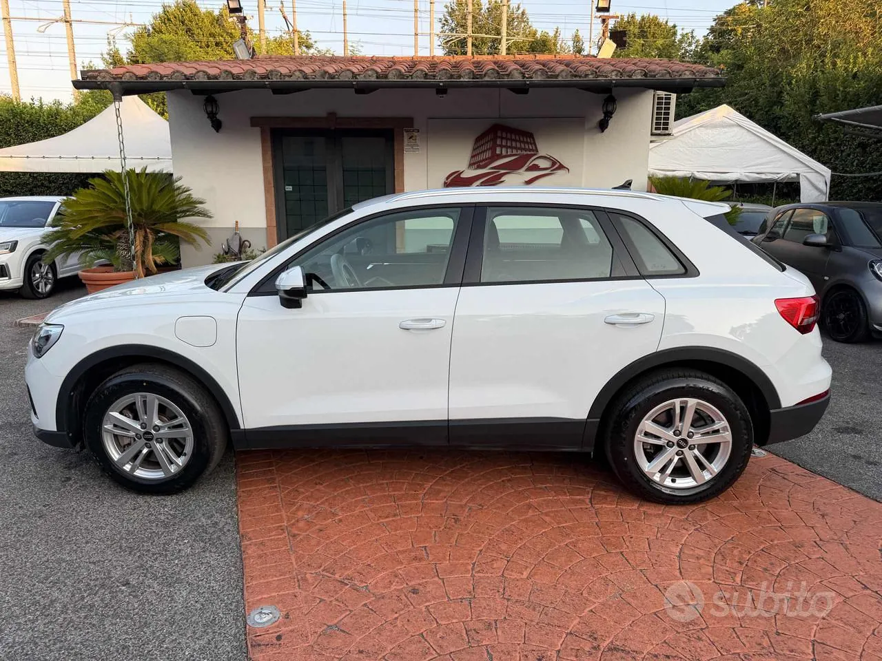Audi Q3 2022 photo 2