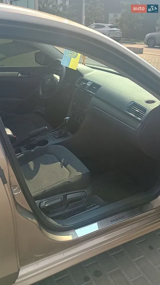 Volkswagen Passat 2015 photo 5