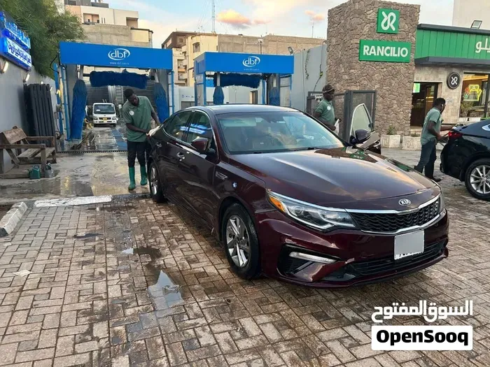 Kia Optima 2019 photo 2