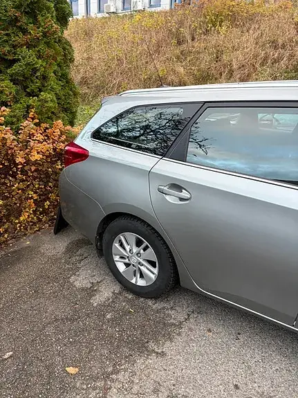 Toyota Auris 2014 photo 3