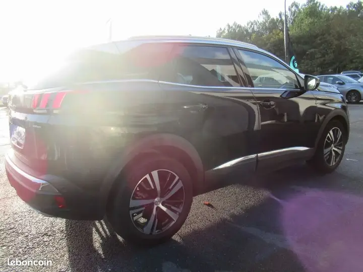 Peugeot 3008 2019 photo 4
