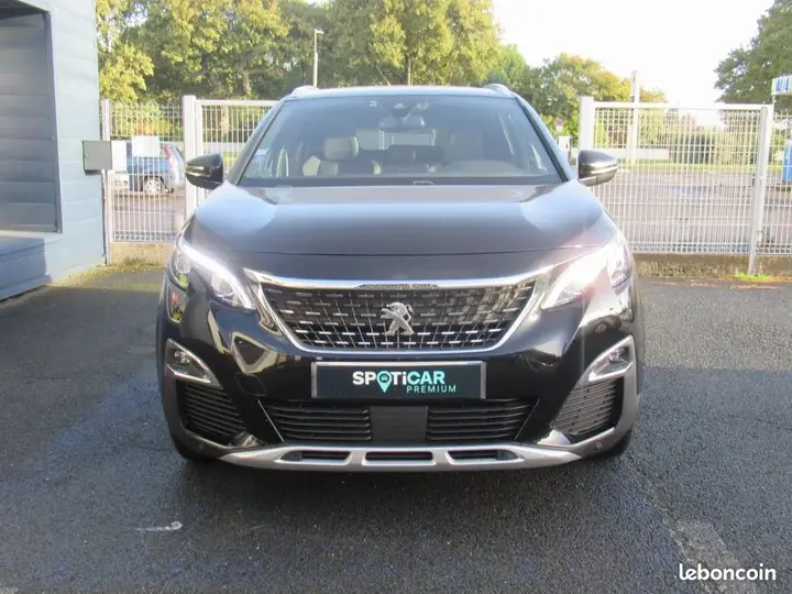 Peugeot 3008 2019 photo 2