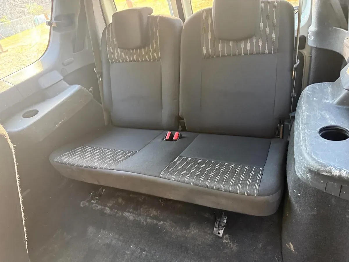 Dacia Logan 2012 photo 3