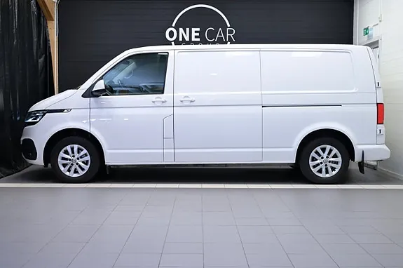 Volkswagen Transporter 2022 photo 3