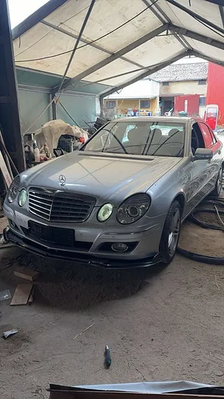 Mercedes-Benz E280