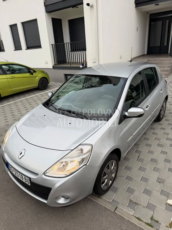 Renault Clio 2012 photo 5