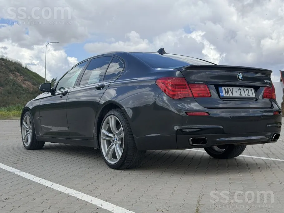 BMW 750I 2011 photo 3