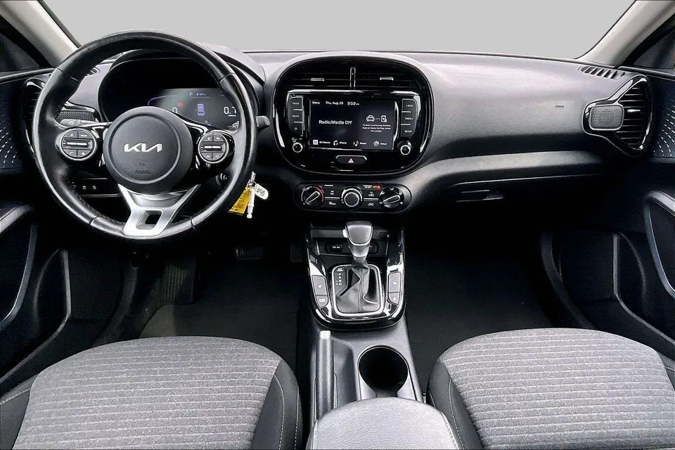 Kia Soul 2023 photo 4