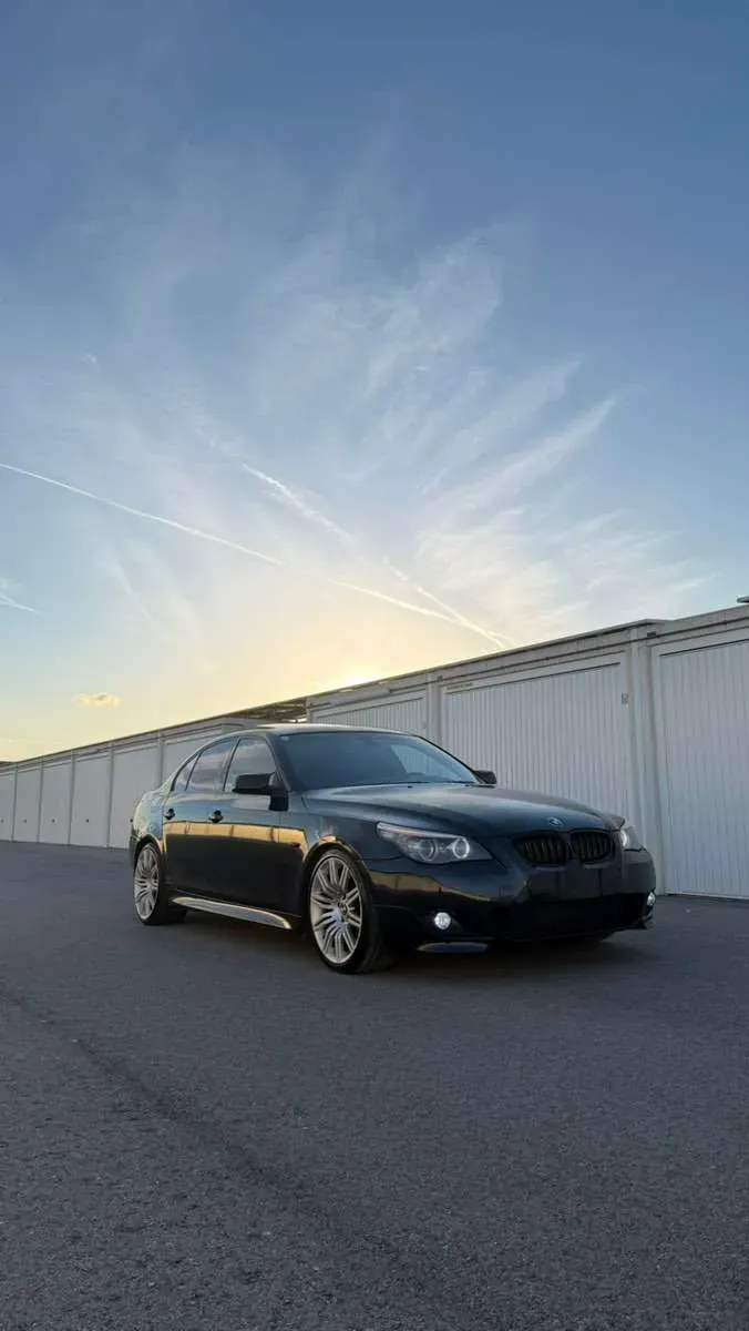 BMW 5 Series 2005 photo 2
