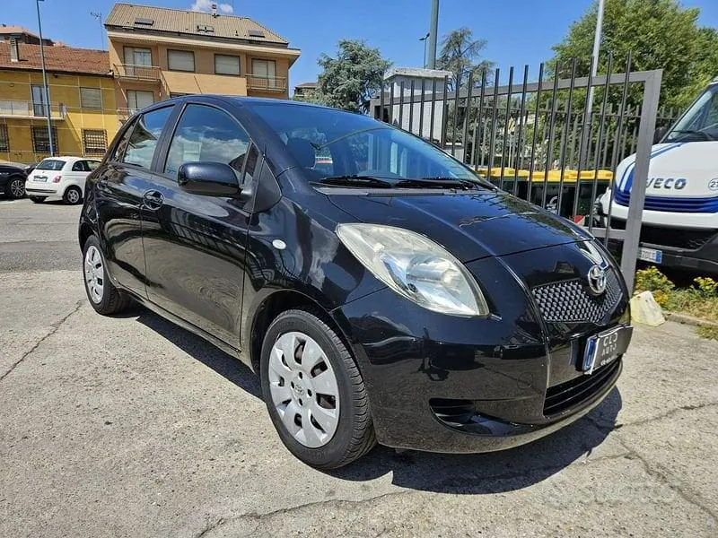Toyota Yaris 2007 photo 2