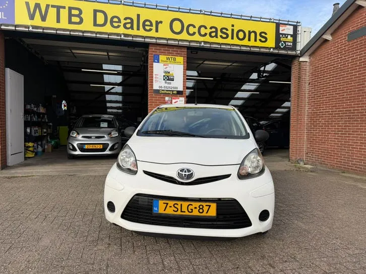 Toyota Aygo 2013 photo 3