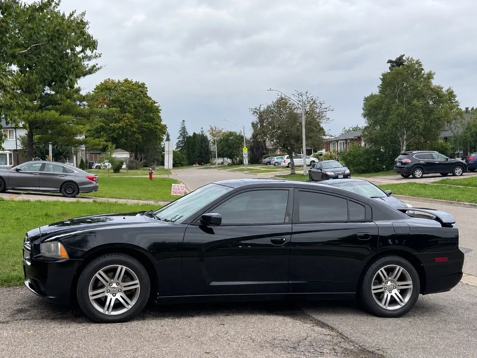 Dodge Charger 2014 photo 2