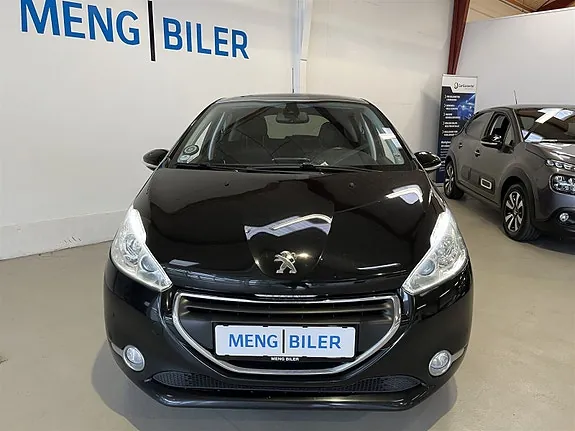 Peugeot 208 2015 photo 2